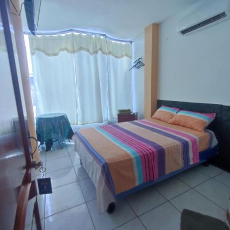 Hostal Venecia -Tu Casa En Manta. Экстерьер фото