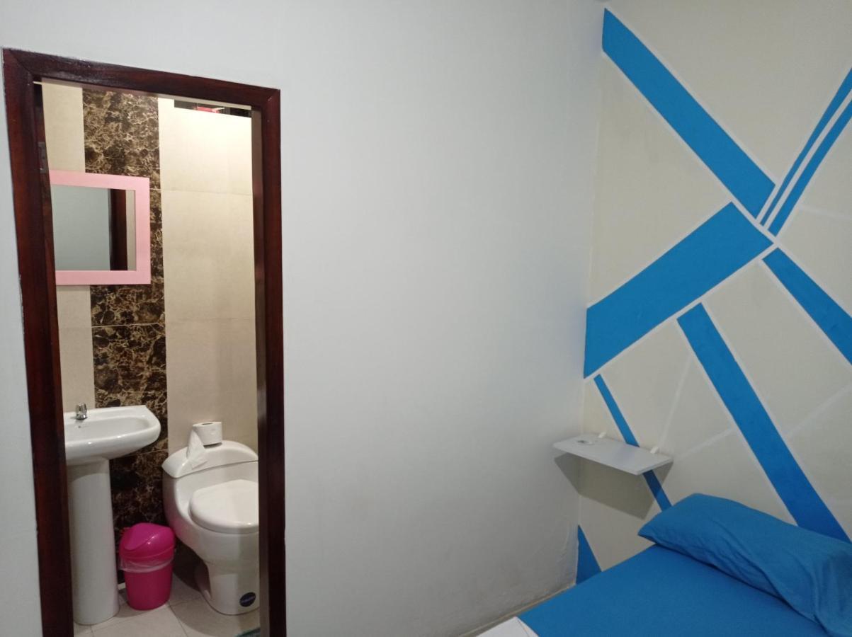 Hostal Venecia -Tu Casa En Manta. Экстерьер фото