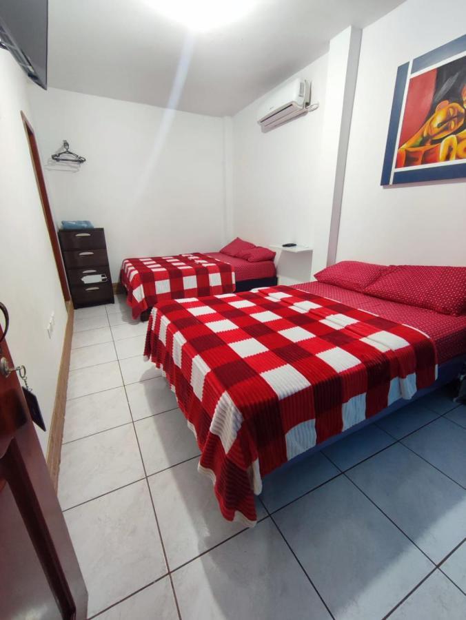 Hostal Venecia -Tu Casa En Manta. Экстерьер фото