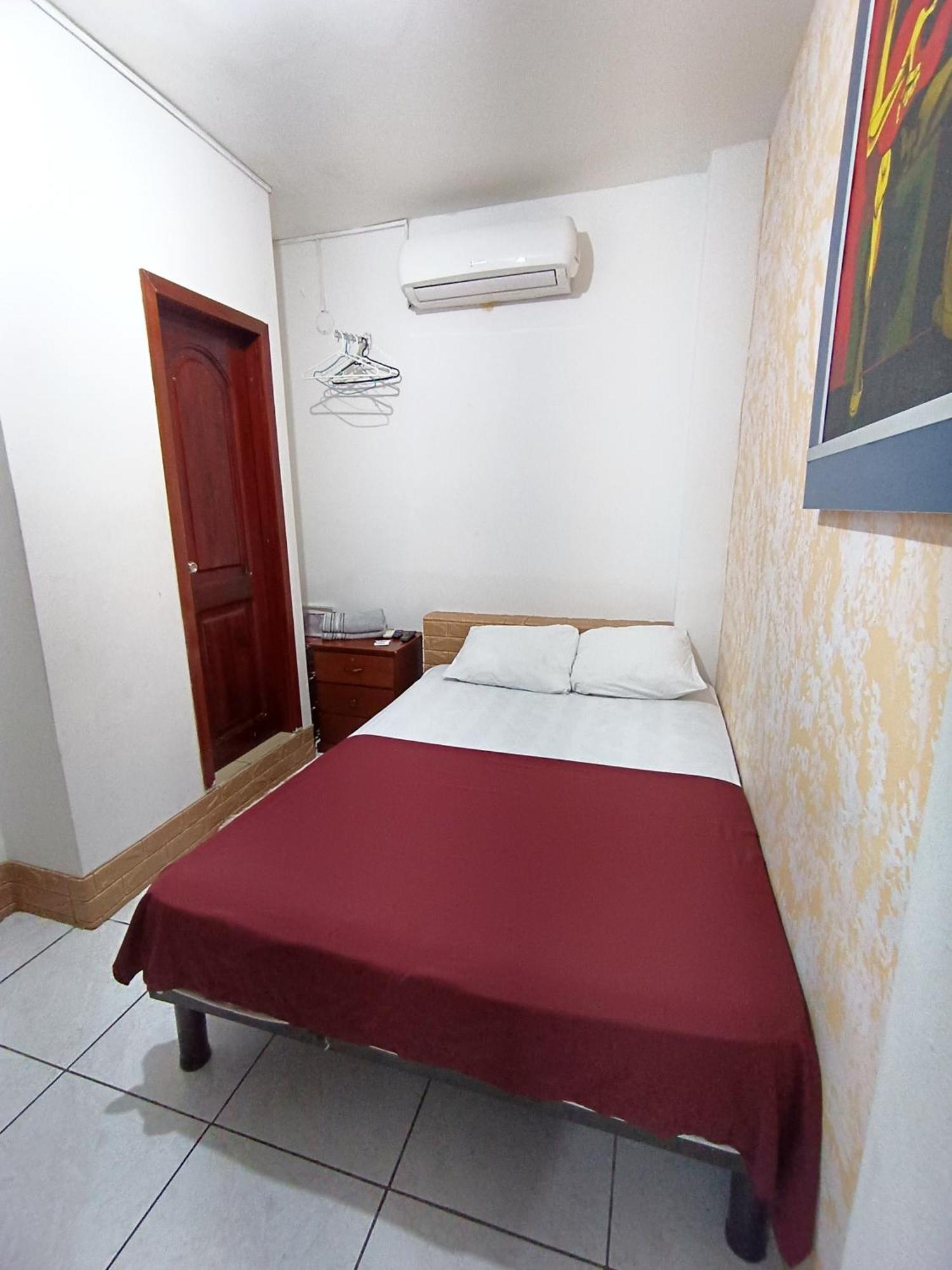 Hostal Venecia -Tu Casa En Manta. Номер фото